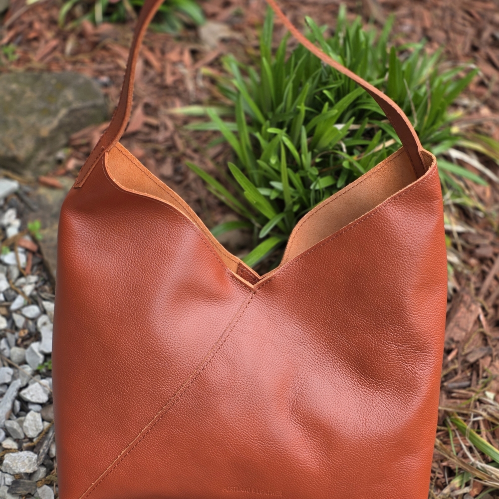 Classic Tan Leather Shoulder Bag — Everyday Hobo Tote
